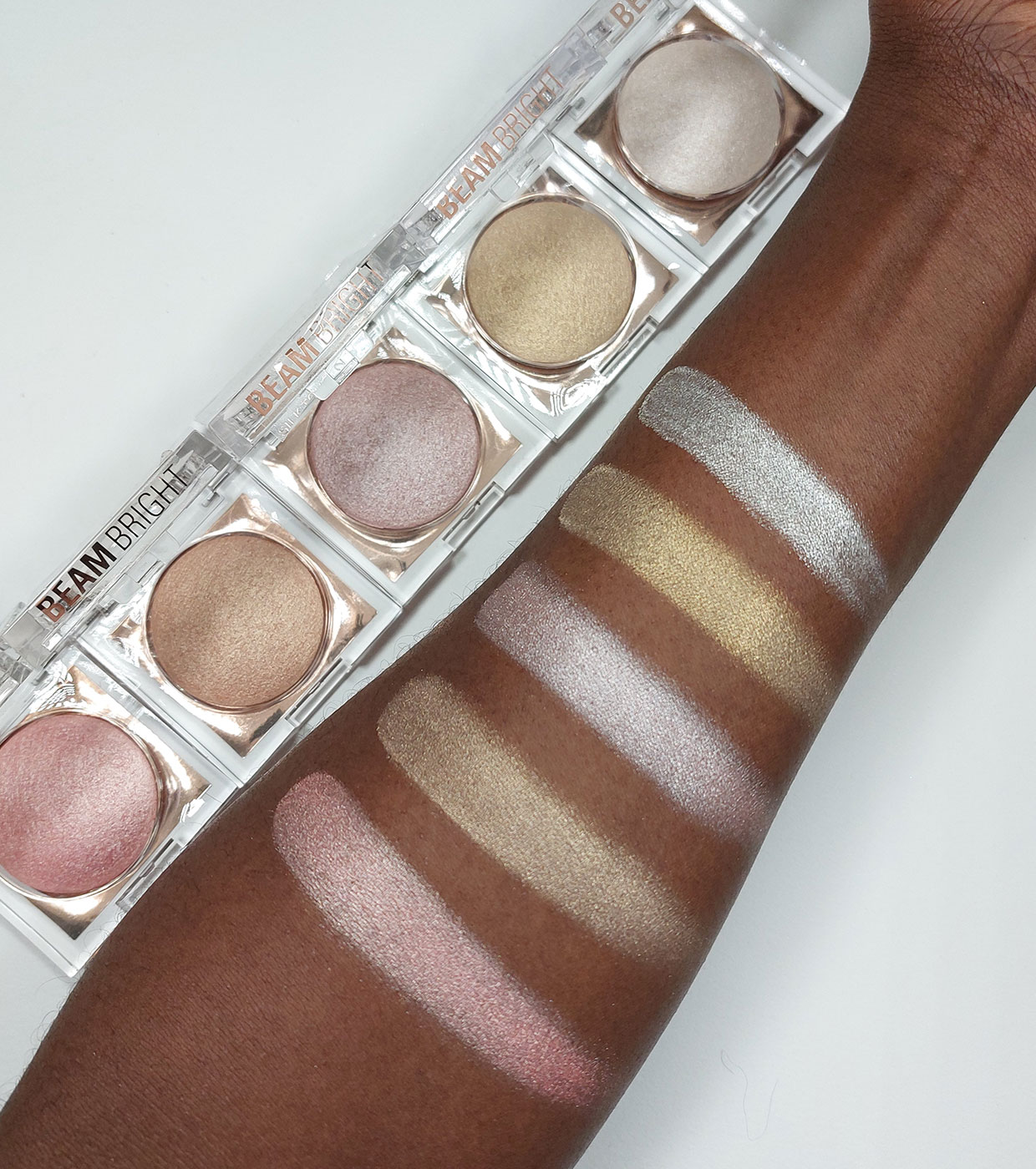 highlighter makeup glow